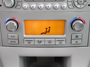 2011款1.6L 自动悦雅版 空调调节