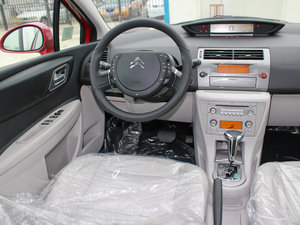 2011款1.6L 自动悦雅版 中控区