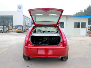 2011款1.6L 自动悦雅版 空间座椅