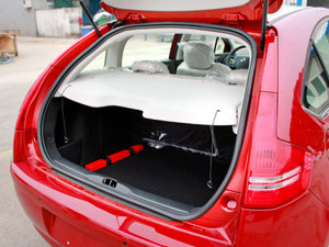2011款1.6L 自动悦雅版 空间座椅