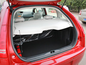 2011款1.6L 自动悦雅版 空间座椅