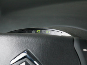 2011款2.0L 手动博雅版 中控区
