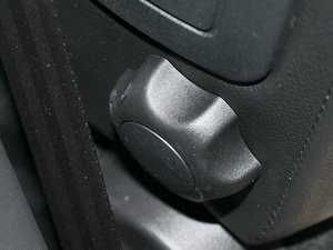 2011款2.0L 手动博雅版 空间座椅