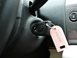 2011款2.0L 手动劲雅版 中控区