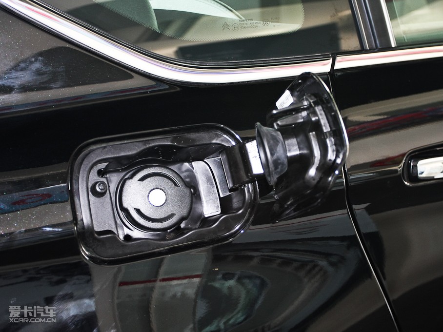 2011ѩFC5 2.3L ԄӺA