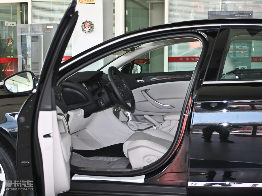 2011ѩFC5 2.3L ԄӺA