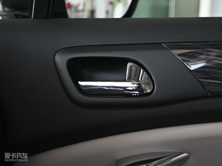 2011ѩFC5 2.3L ԄӺA