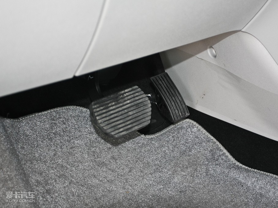 2011ѩFC5 2.3L ԄӺA