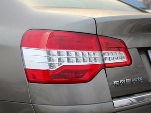 2011款2.3L 自动尊雅版 细节外观