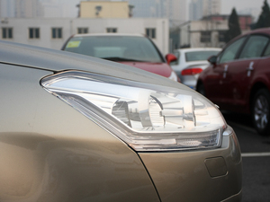 2011款2.3L 自动尊雅版 细节外观