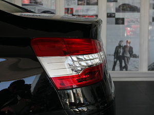 2011款2.3L 自动尊贵版 细节外观