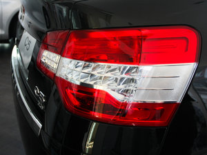 2011款2.3L 自动尊驭版 细节外观