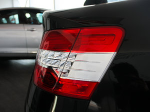 2011款2.3L 自动尊驭版 细节外观