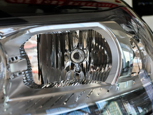 2011款2.3L 自动尊驭版 细节外观