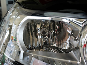 2011款2.3L 自动尊驭版 细节外观
