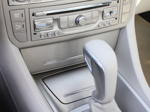 2011款2.3L 自动尊贵版 中控区
