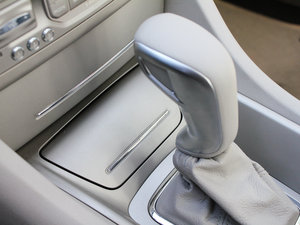 2011款2.3L 自动尊贵版 中控区