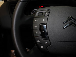 2011|֮ 2.3L F п؅^