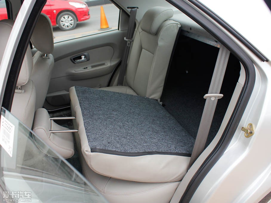 2011(jng)(i) 1.6L ք(dng)F