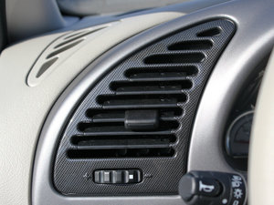 2011款1.6L 手动科技版 中控区