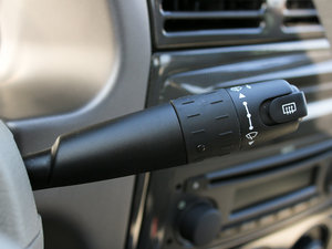 2011款1.6L 手动科技版 中控区