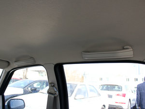 2011款1.6L 手动科技版 空间座椅
