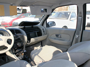 2011款1.6L 手动科技版 空间座椅