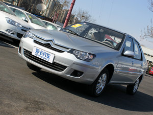 2011款1.6L 手动科技版 整体外观