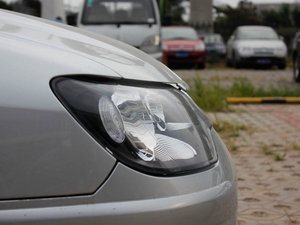 2011款1.6L 手动尊贵版 细节外观