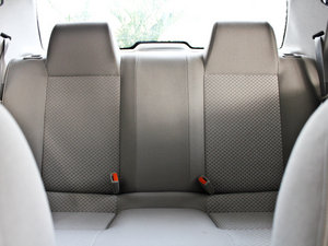 2011款1.6L 自动科技版 后排座椅