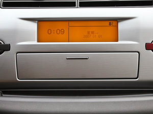 20112.0L Ԅ(dng)Rq п؅^(q)