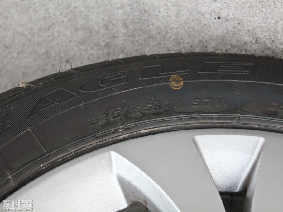 2012��ѩ�F��C5 2.3L �Ԅ����S��