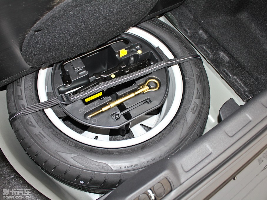 2012��ѩ�F��C5 2.3L �Ԅ����S��