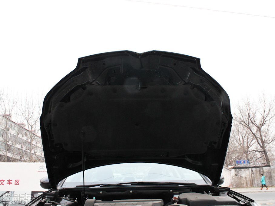 2012��ѩ�F��C5 2.3L �Ԅ����S��