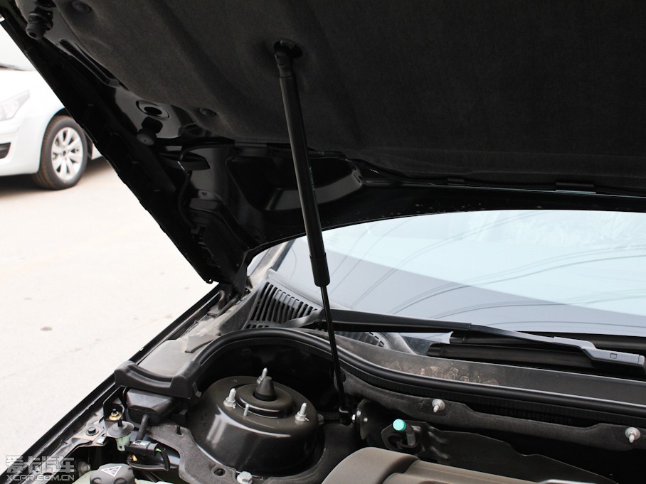 2012��ѩ�F��C5 2.3L �Ԅ����S��