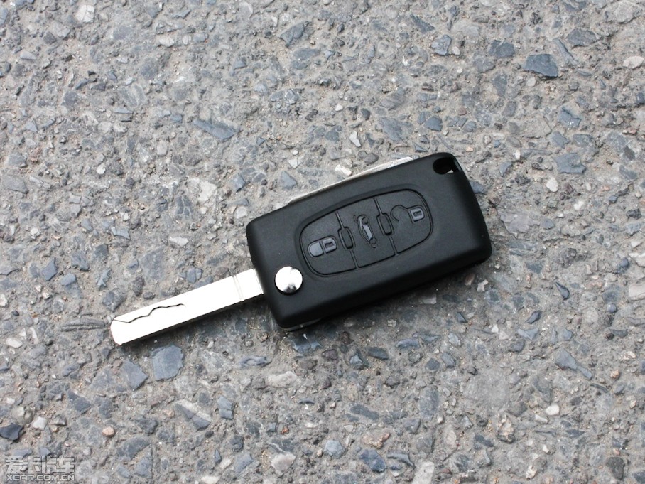 2012��ѩ�F��C5 2.3L �Ԅ����S��