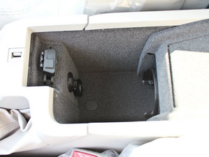2012款2.0L 自动尊享版 空间座椅