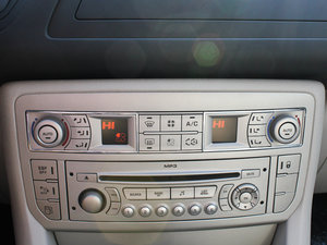 2012款2.0L 自动尊享版 空调调节