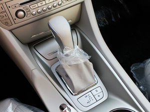 2012款2.0L 自动尊享版 换挡杆