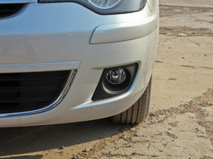 2012款1.6L 自动科技版 前雾灯
