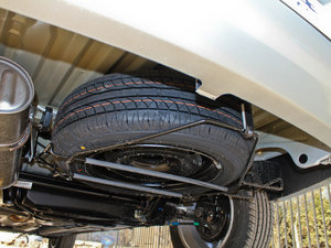 2012款1.6L 自动科技版 备胎