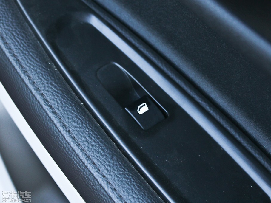 2012΃Ɏ 1.6L քӘа