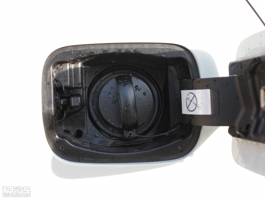 2013ѩFC4L 1.6THP Ԅ(dng)ǰ