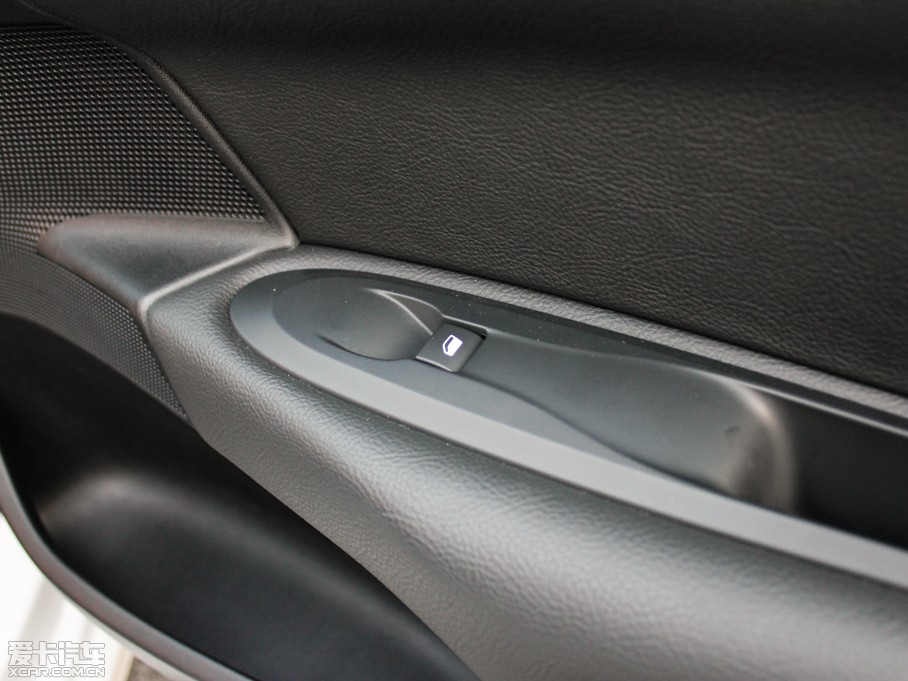 2013ѩFC4L 1.6THP Ԅ(dng)ǰ