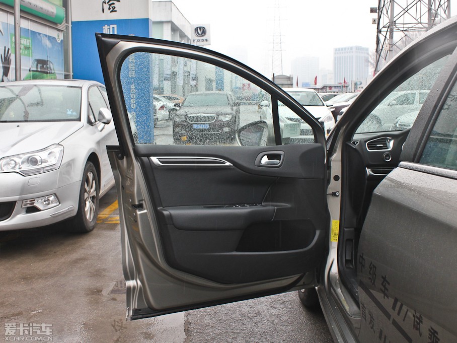 2013ѩFC4L 1.6THP Ԅ(dng)ǰ