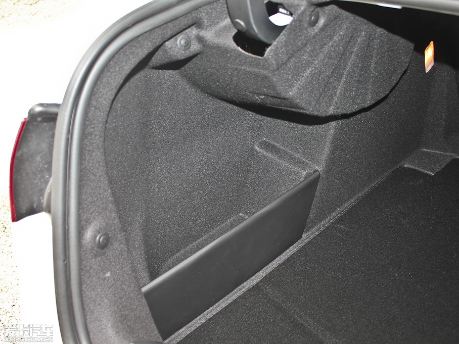 2013ѩFC4L 1.8L ԄӄY