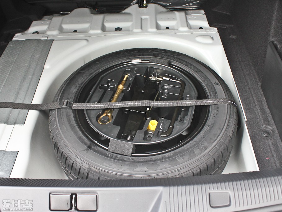 2013ѩFC4L 1.8L ԄӄY