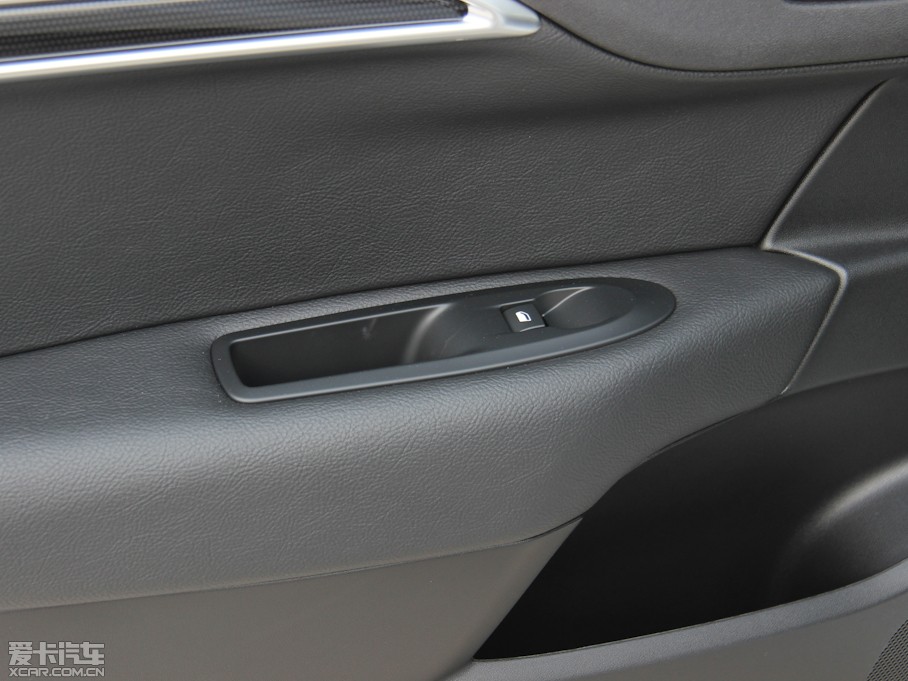 2013ѩFC4L 1.8L Ԅӄǰ