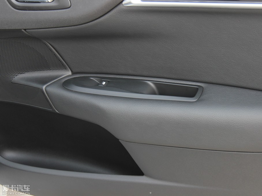 2013ѩFC4L 1.8L Ԅӄǰ