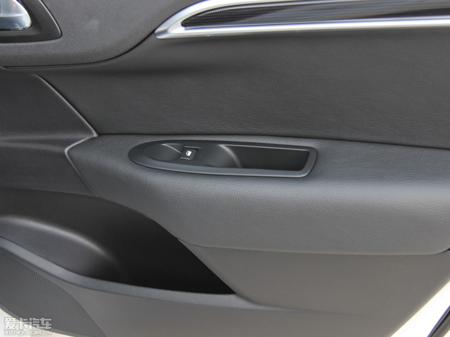 2013ѩFC4L 1.8L Ԅӄǰ